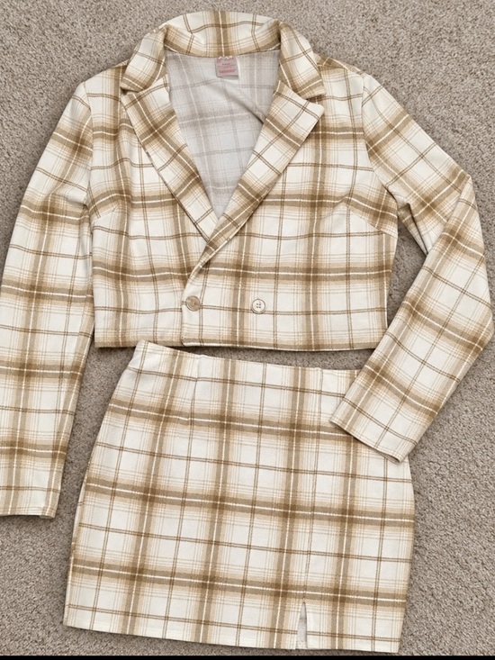 Banana Republic Dresses & Skirts - Skirt and Blazer Set